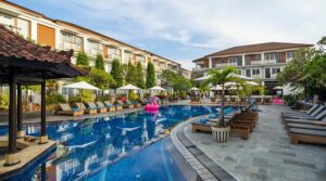 Kuta-Beach-Club-300x167 5 Beach Club Terbesar di Indonesia untuk Liburan Tak Terlupakan